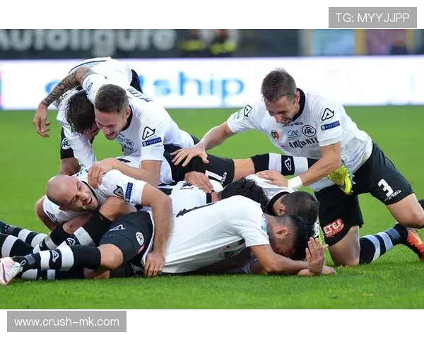 格拉纳达阵容深度解析：新战术体系能否助力球队突破瓶颈？